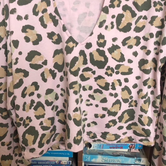Show Me Your Mumu  Cheetah Kit Hoodie /Sweatshirt Sz M - Picture 3 of 8